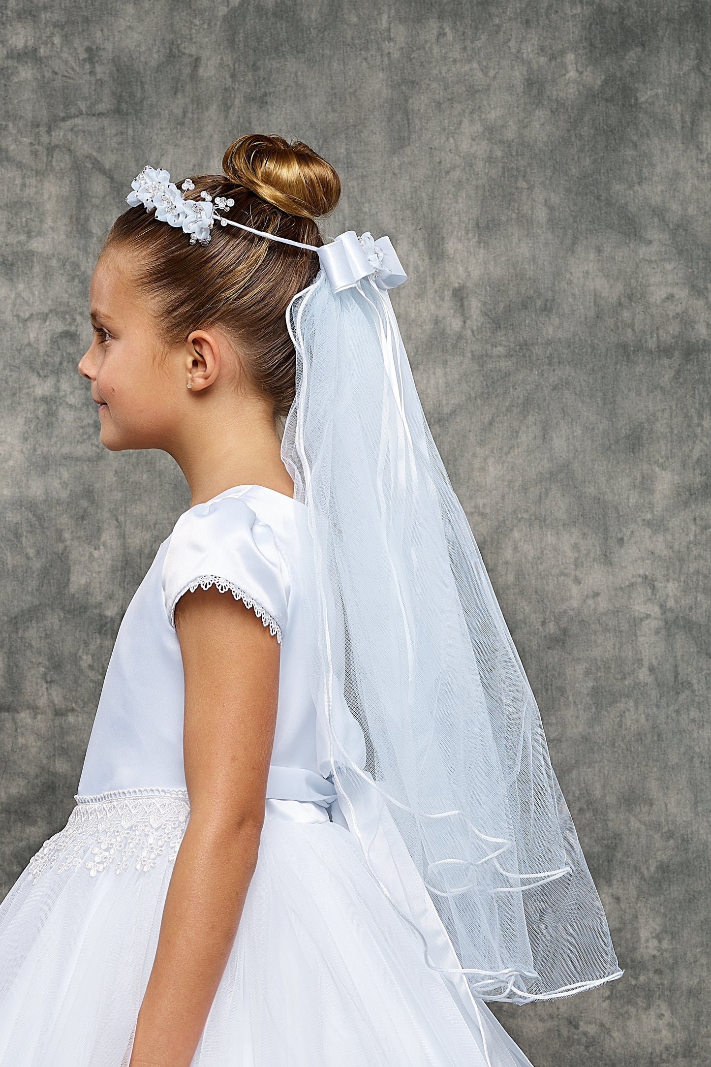 Accessories - White Flower Pearl Veil